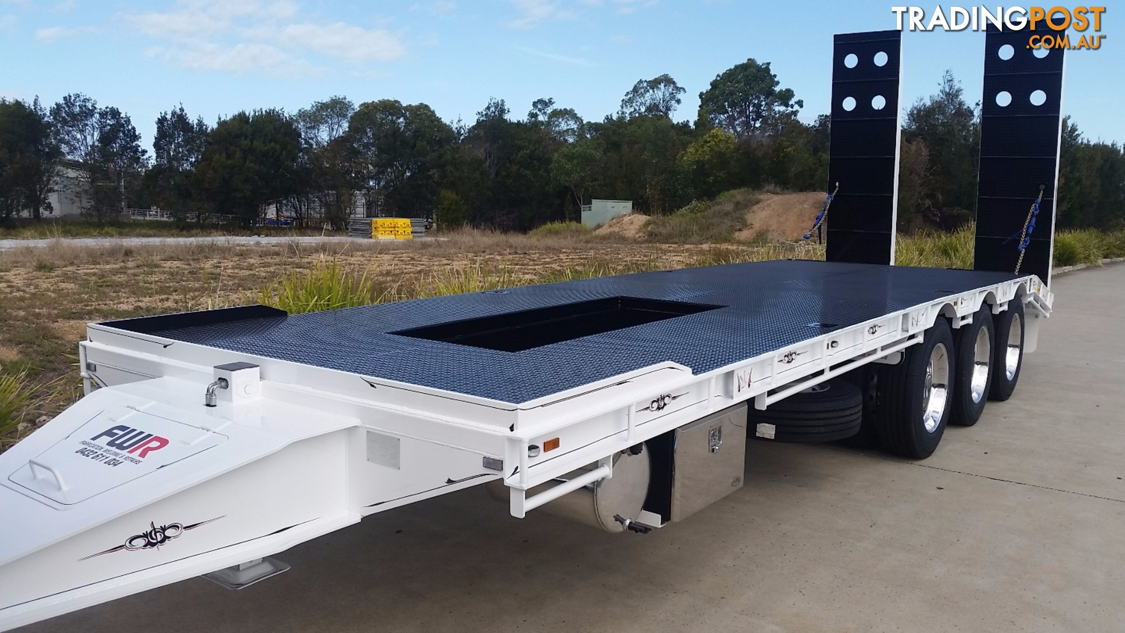 NEW 2023  Tri Axle Tag Trailer