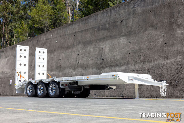 FWR Tri Axle Tag Trailer - photo 4 of 18