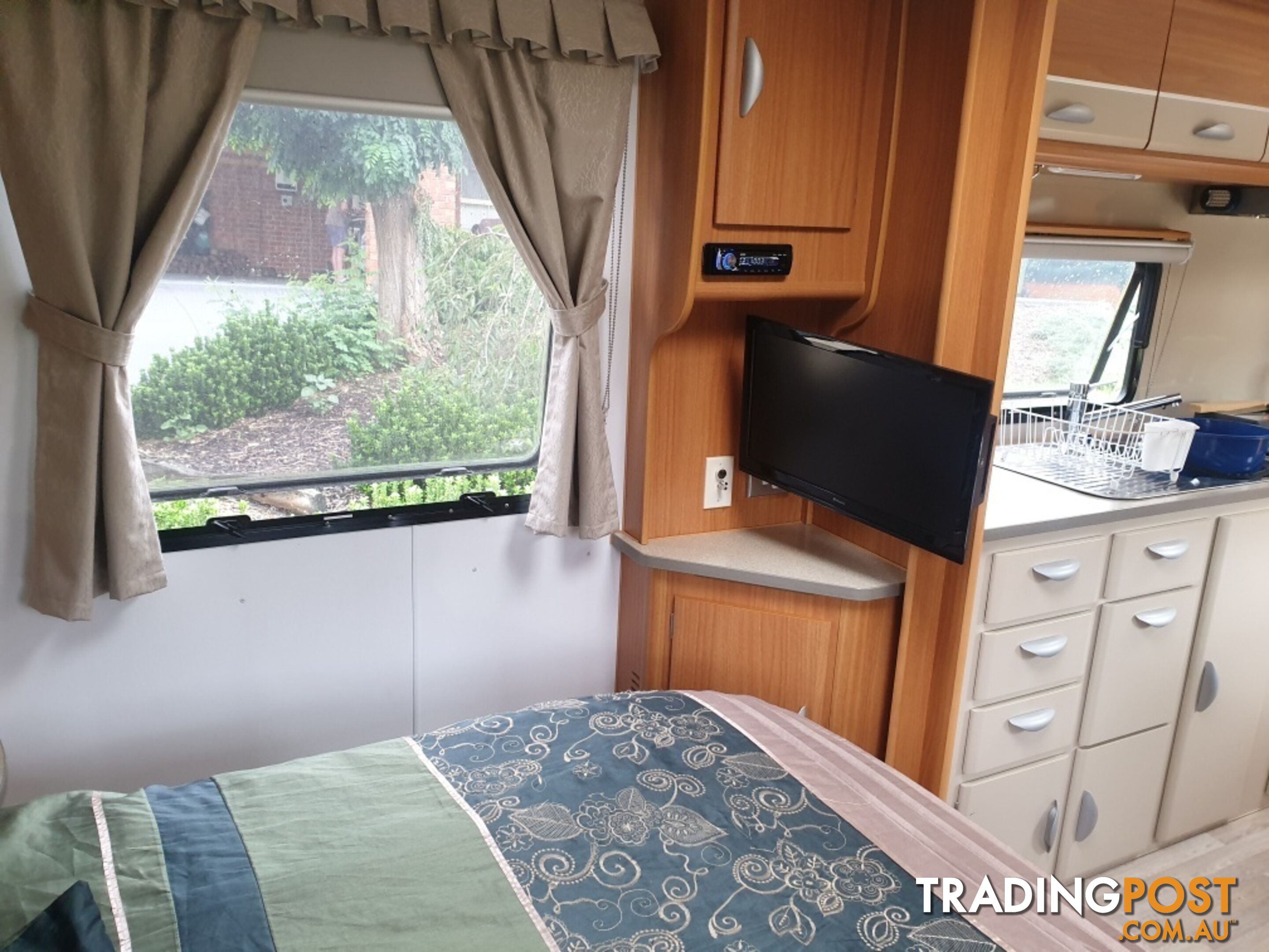 2013 Coromal LIFESTYLE L667s Semi Off Road Caravan