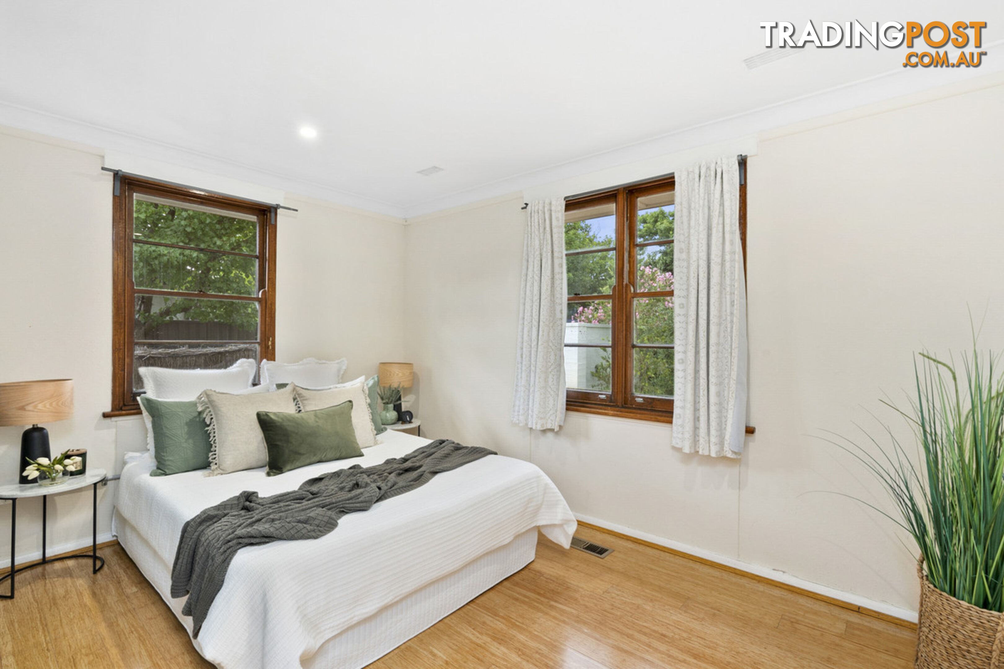 25 MacGregor Street DEAKIN ACT 2600