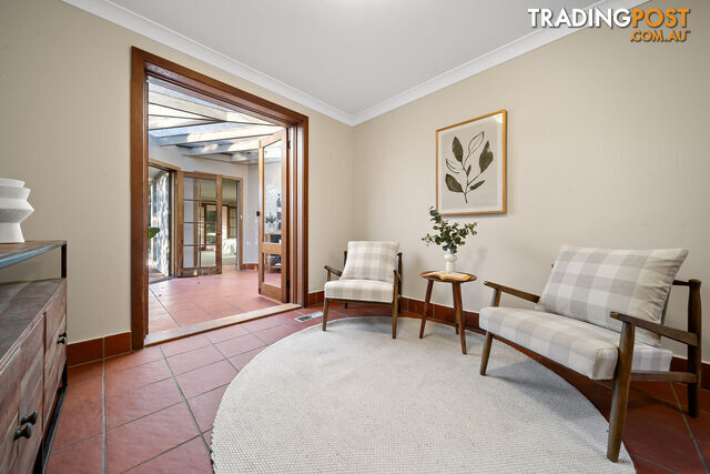 108 Strickland Crescent DEAKIN ACT 2600