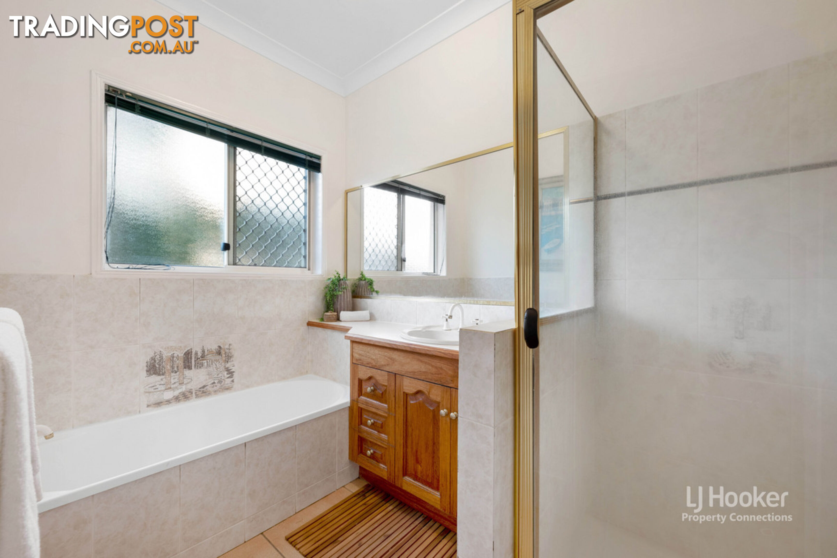 12 Brandy Court EATONS HILL QLD 4037