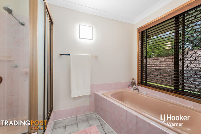 12 Beech Drive CASHMERE QLD 4500