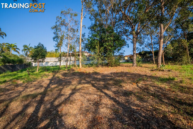 8 Coolamon Court EATONS HILL QLD 4037