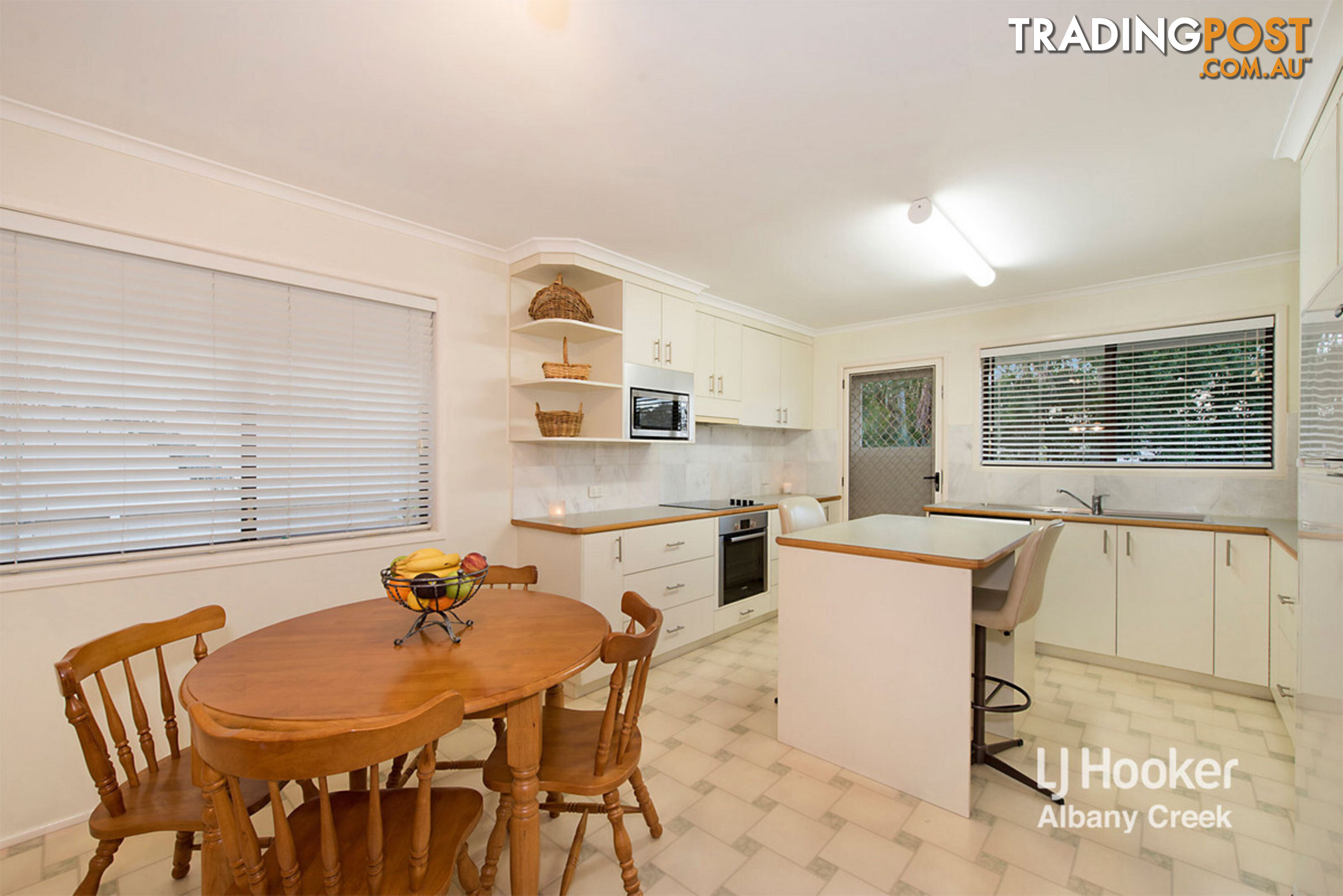 4 Currajon Street BRENDALE QLD 4500