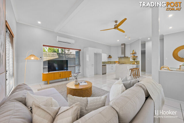 20 Melia Court EATONS HILL QLD 4037 - photo 4 of 25
