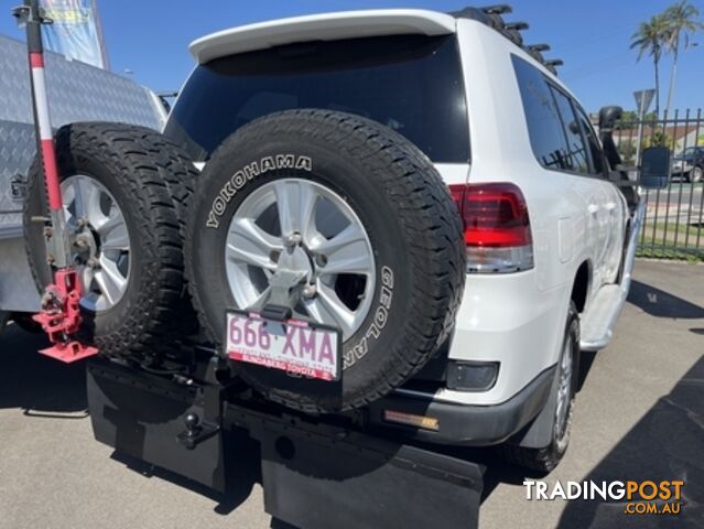 2017  TOYOTA LANDCRUISER GXL VDJ200R WAGON