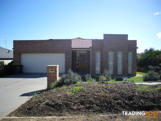 17 Ayrton Street GUNGAHLIN ACT 2912