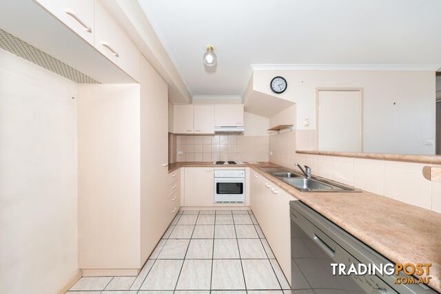 70/11 Fawkner Street BRADDON ACT 2612 - photo 3 of 14