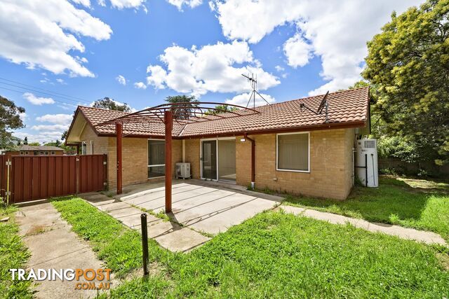 138 Captain Cook Crescent NARRABUNDAH ACT 2604