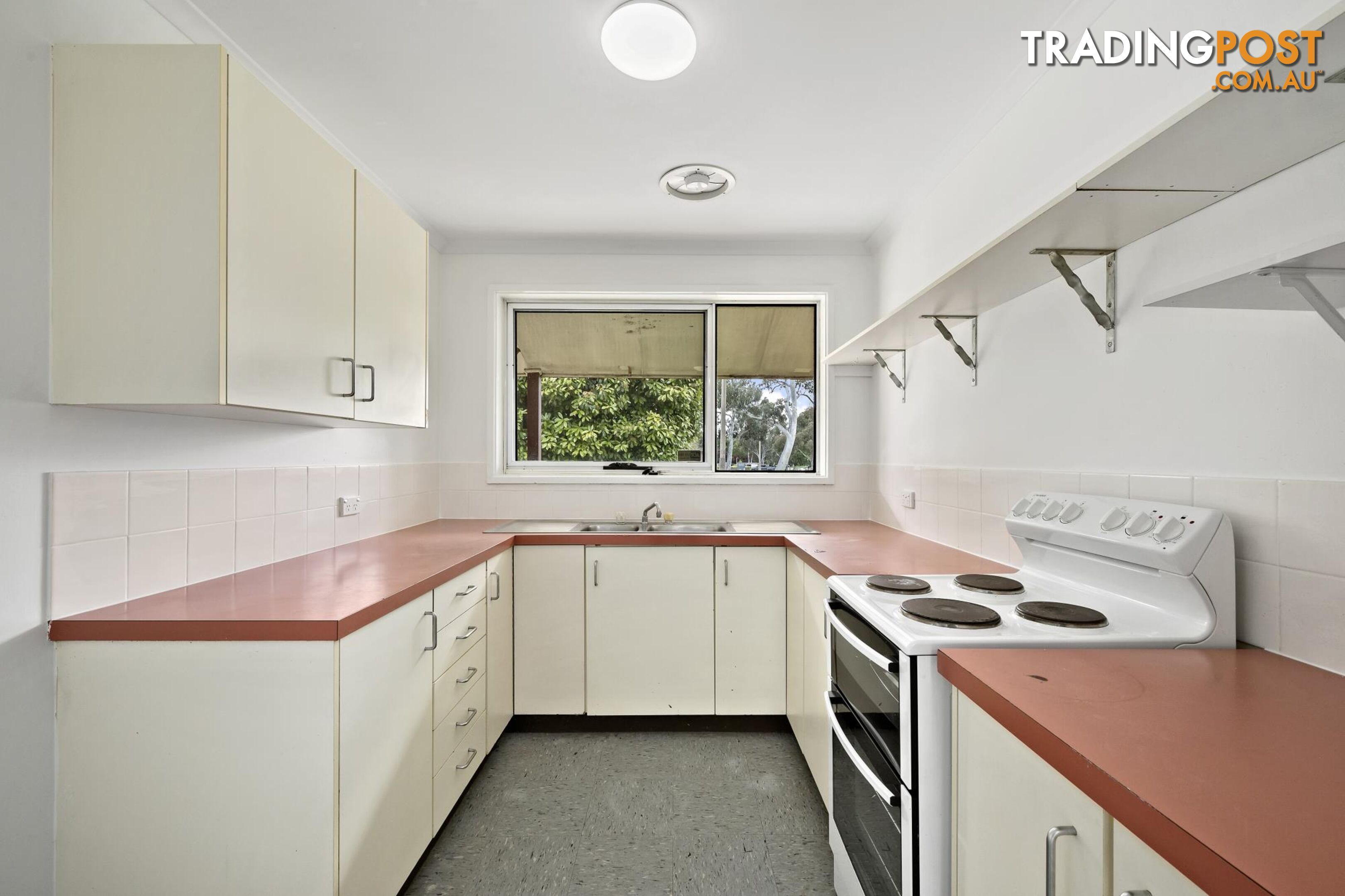 138 Captain Cook Crescent NARRABUNDAH ACT 2604