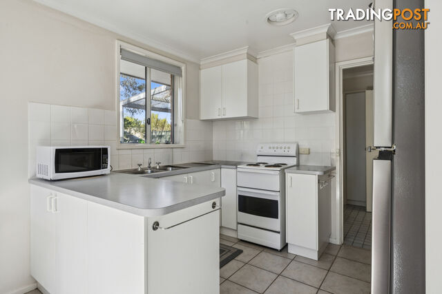 50 Gardiner Street DOWNER ACT 2602 - photo 2 of 15