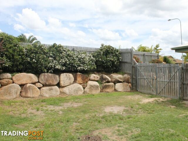 2C GOLF VIEW DRIVE BOYNE ISLAND QLD 4680