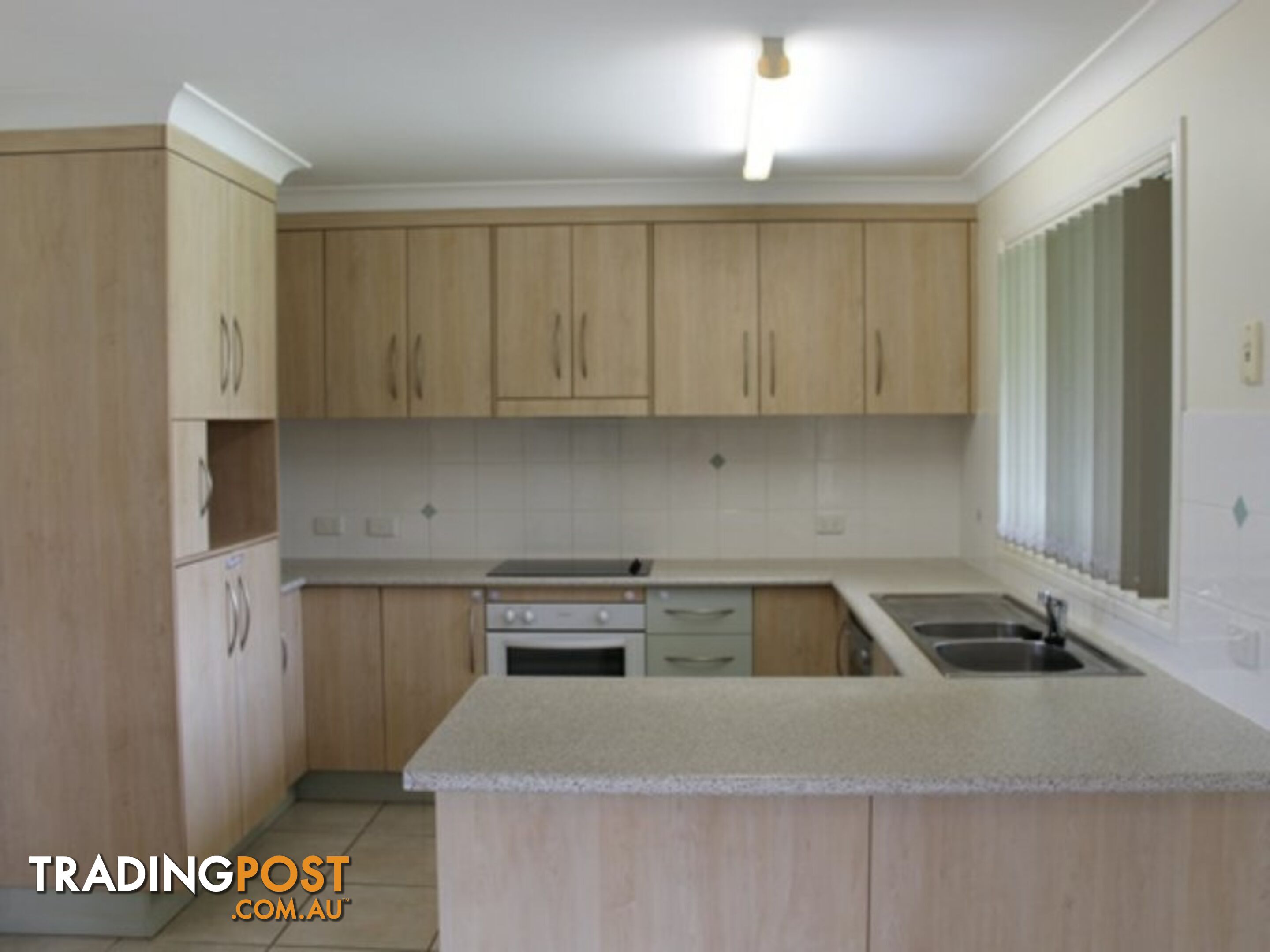 2C GOLF VIEW DRIVE BOYNE ISLAND QLD 4680