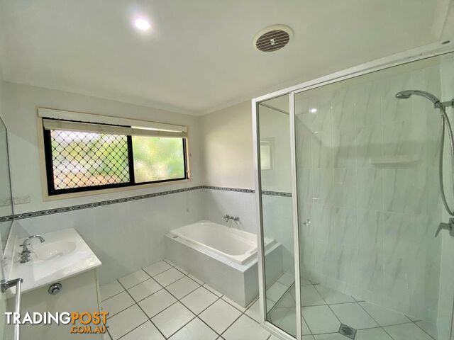 12 Sayre Crescent BOYNE ISLAND QLD 4680