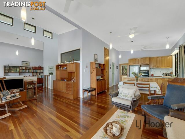 2 Bluewater Drive BOYNE ISLAND QLD 4680