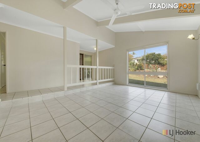 7 Chauvel Court BOYNE ISLAND QLD 4680 - photo 4 of 22