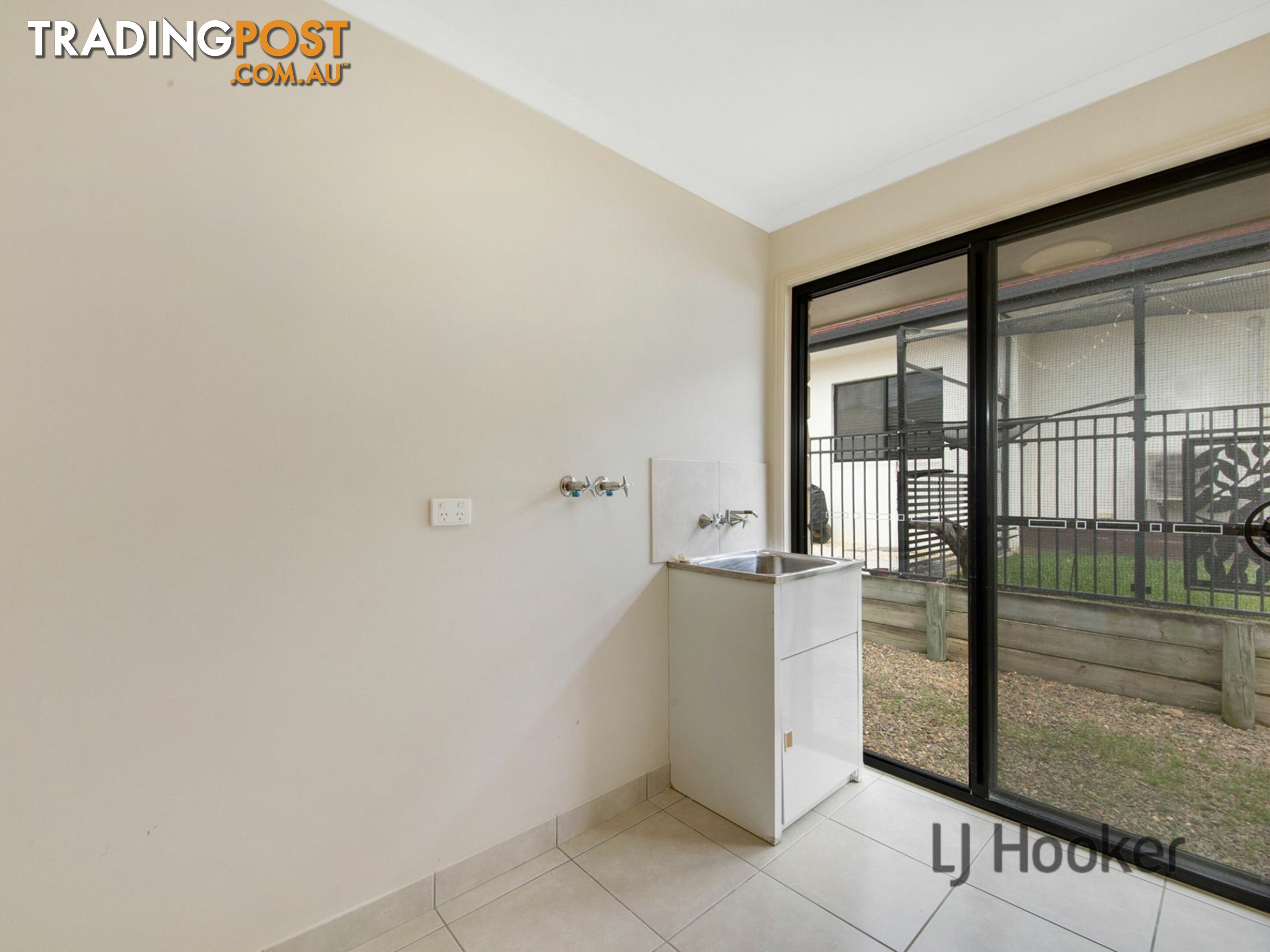 22 Lighthouse Drive BOYNE ISLAND QLD 4680