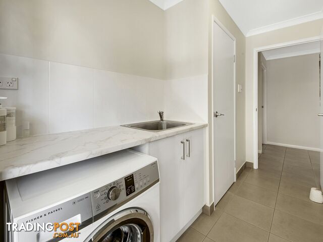 1 Ronpen Close TANNUM SANDS QLD 4680