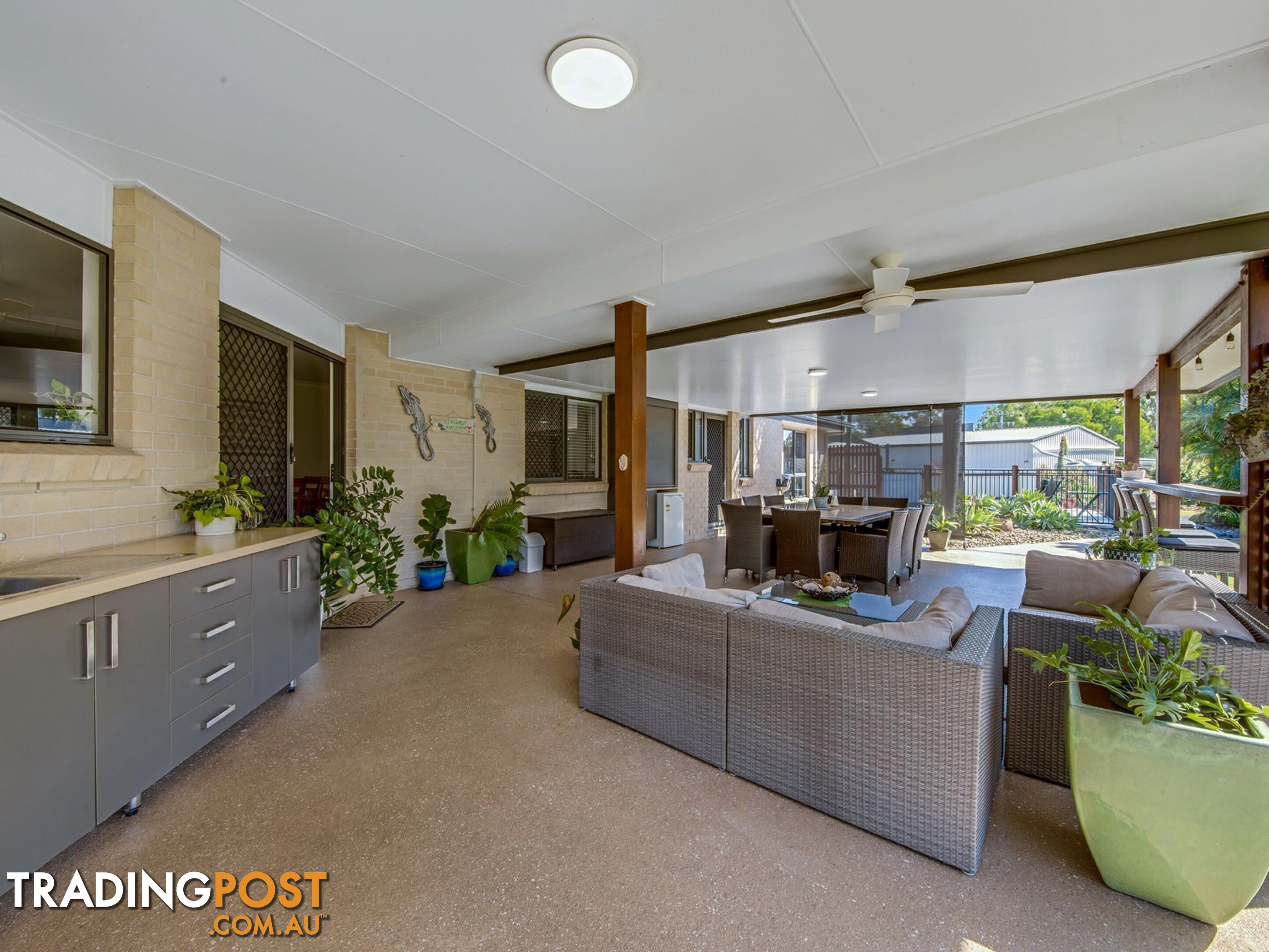 1 Ronpen Close TANNUM SANDS QLD 4680