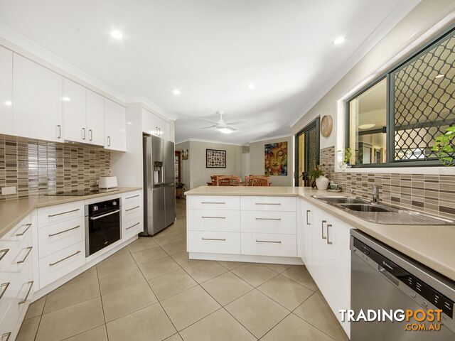 1 Ronpen Close TANNUM SANDS QLD 4680