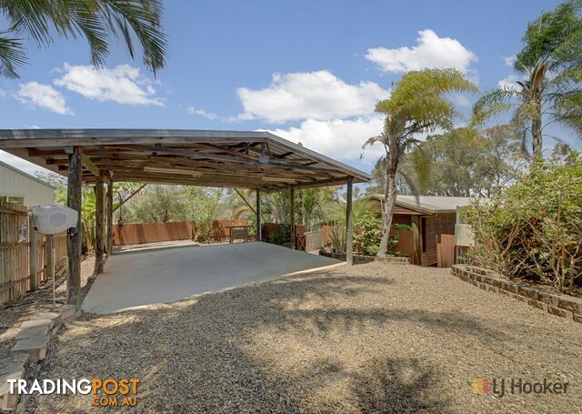 24a Sayre Crescent BOYNE ISLAND QLD 4680 - photo 2 of 20