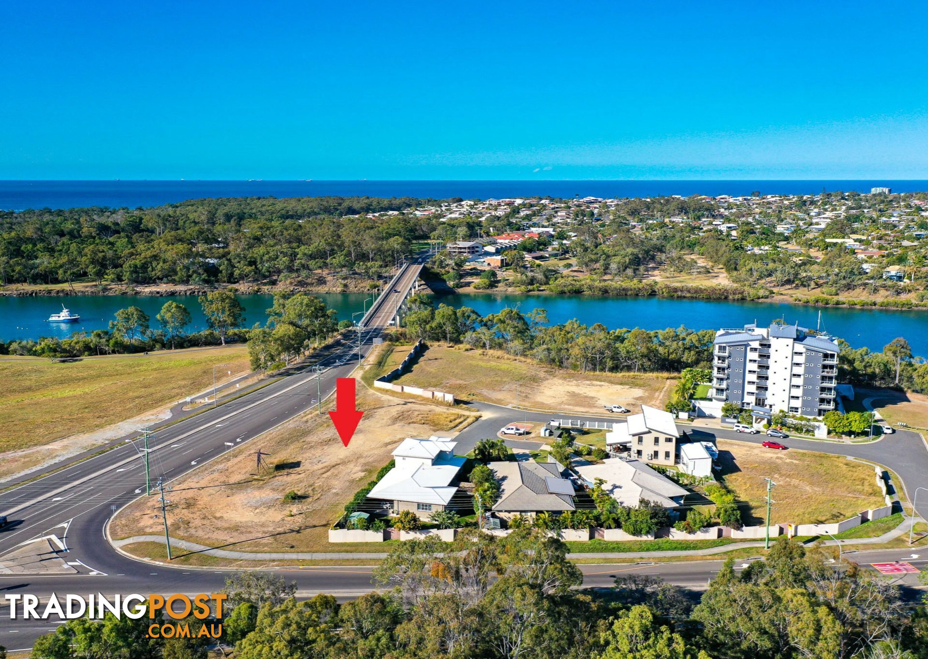 13 The Promenade BOYNE ISLAND QLD 4680