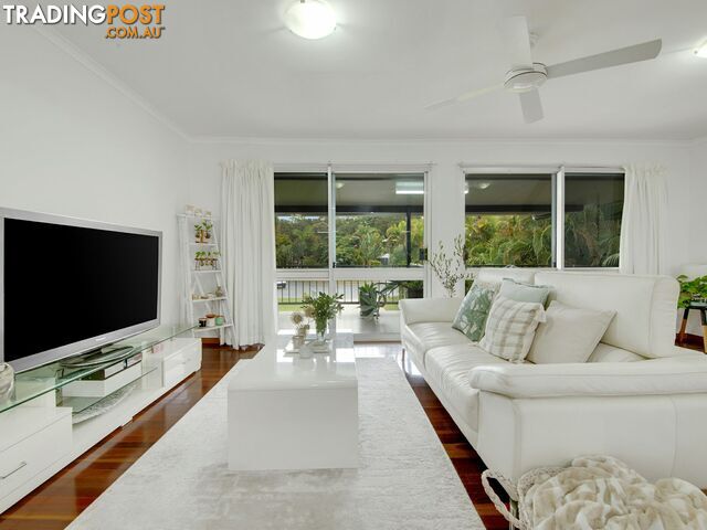 10 Benowa Court BOYNE ISLAND QLD 4680