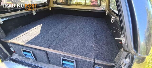 Amarok MSA4x4 Drawers