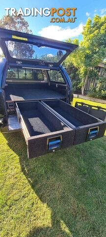 Amarok MSA4x4 Drawers