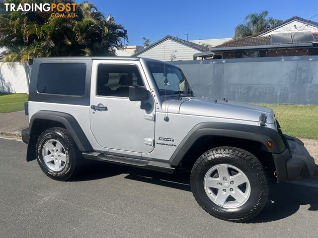 2009 Jeep Wrangler JK Sport Manual - Hard top and Soft top