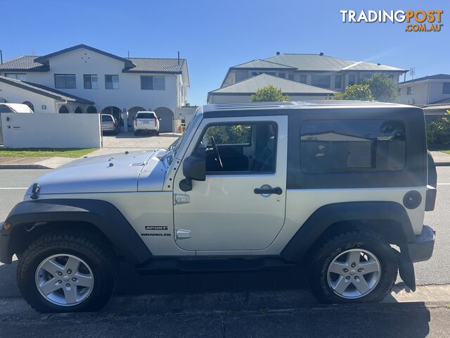 2009 Jeep Wrangler JK Sport Manual - Hard top and Soft top