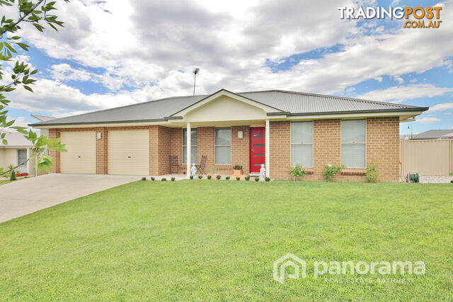 1A Carlyle Avenue LLANARTH NSW 2795