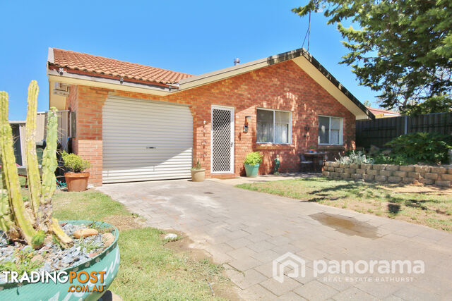 14 Elm Place KELSO NSW 2795