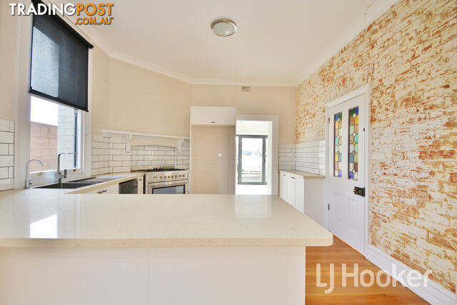 138 Russell Street BATHURST NSW 2795