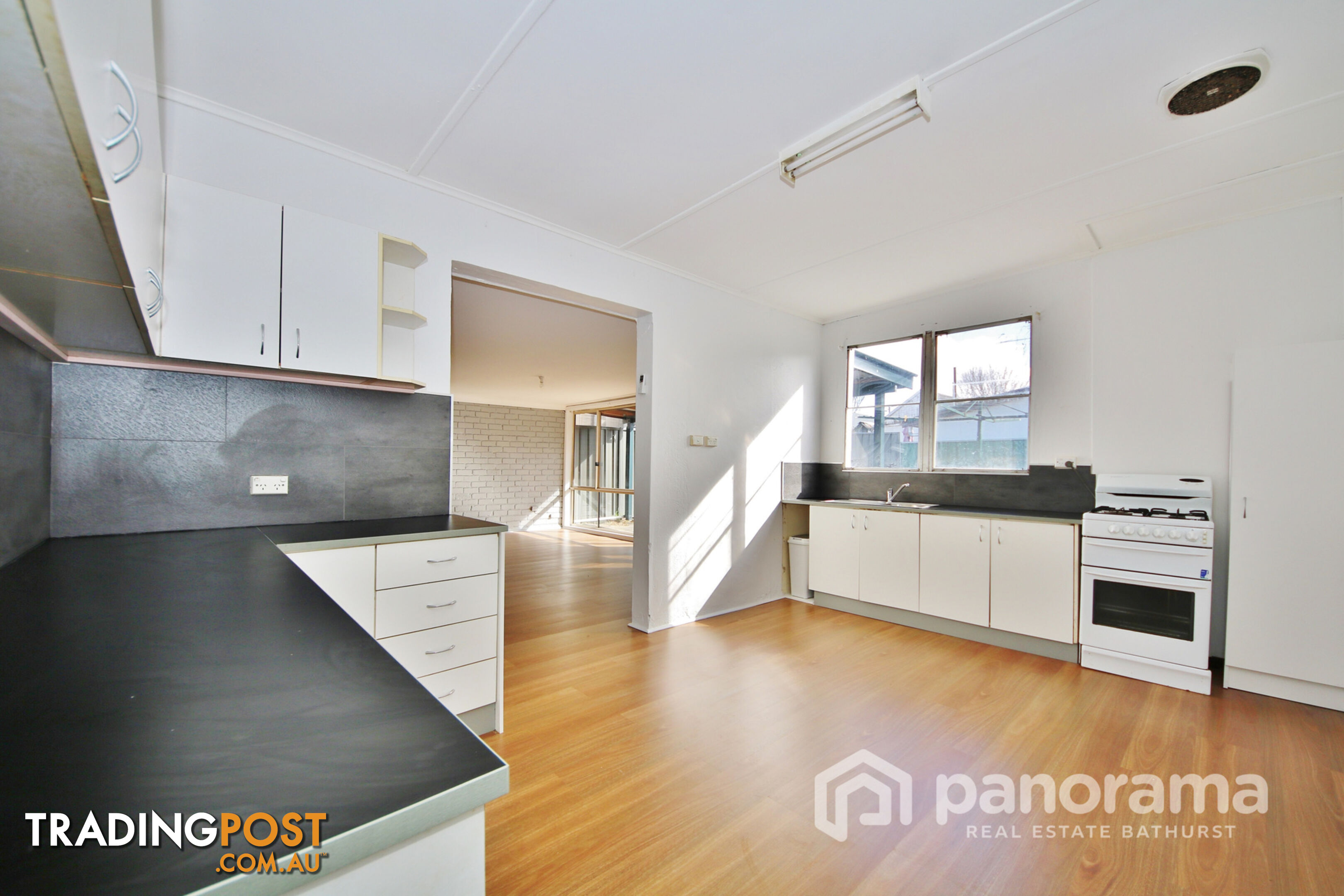 4 Bant Street BATHURST NSW 2795