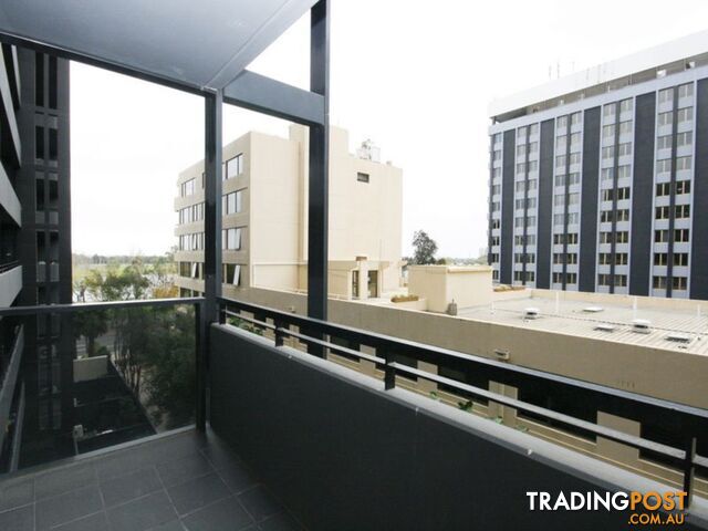 415/74 Queens Road MELBOURNE VIC 3004