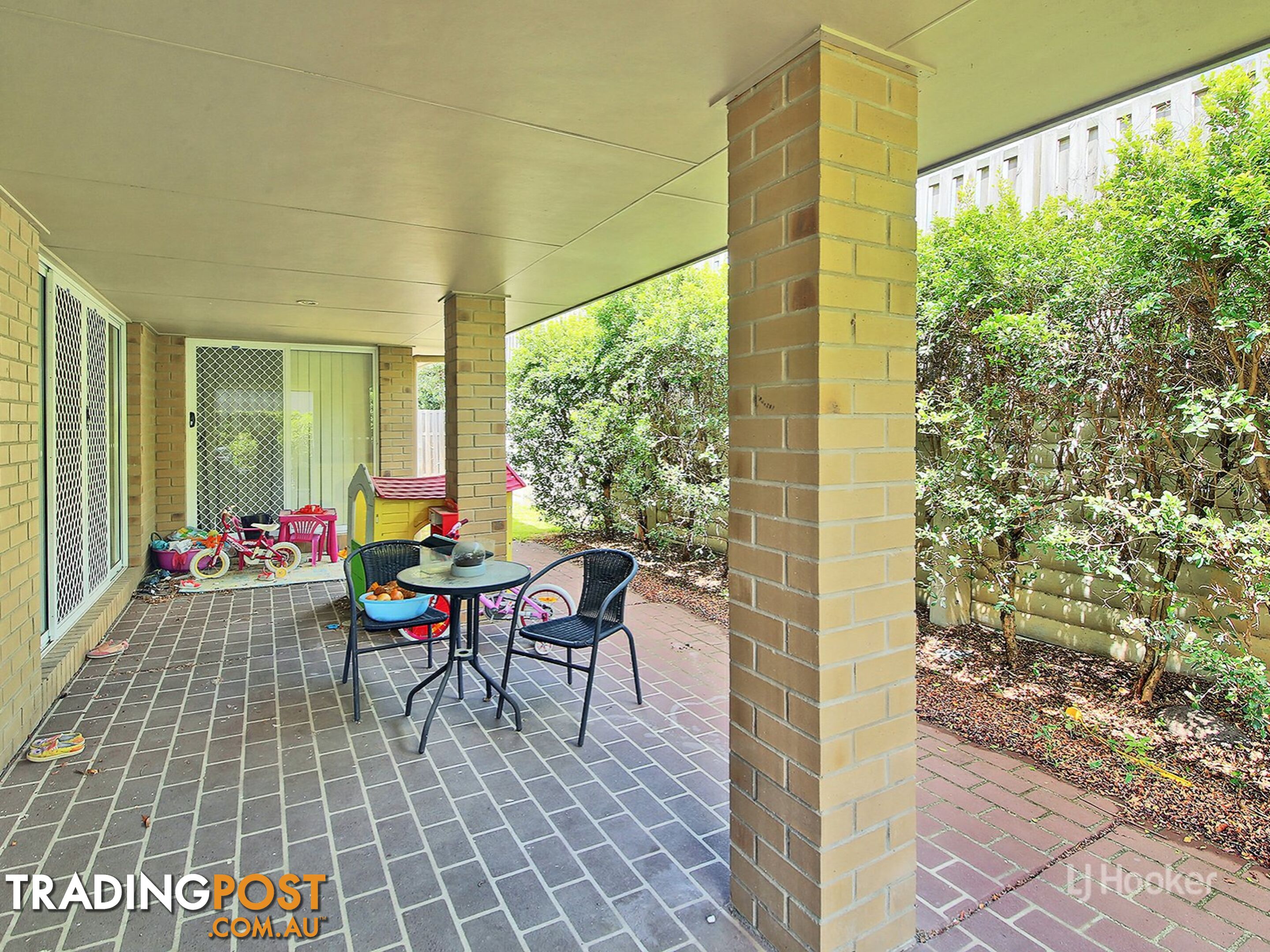 8 Mimosa Street PARKINSON QLD 4115