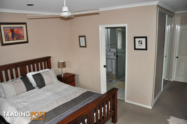 1 Palm Close Mareeba QLD 4880