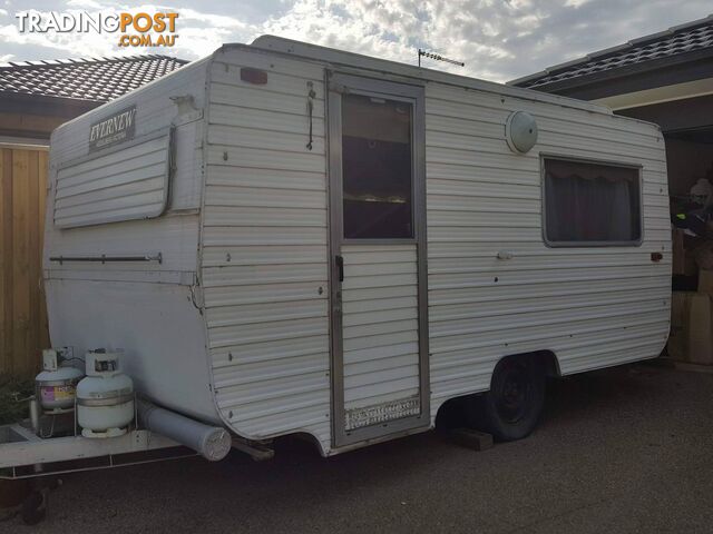 Evernew pop top caravan