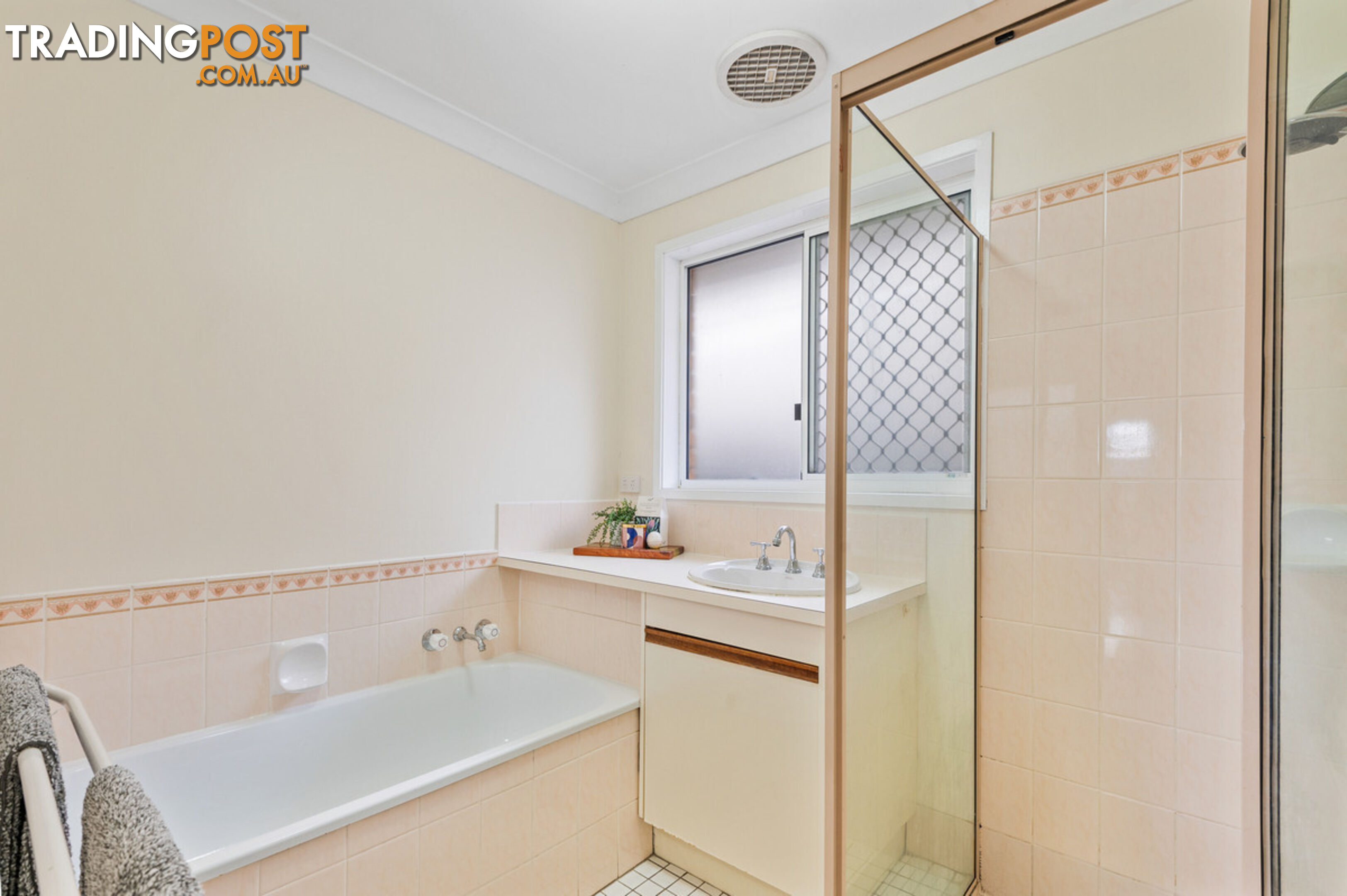 15 Toulouse Avenue PETRIE QLD 4502