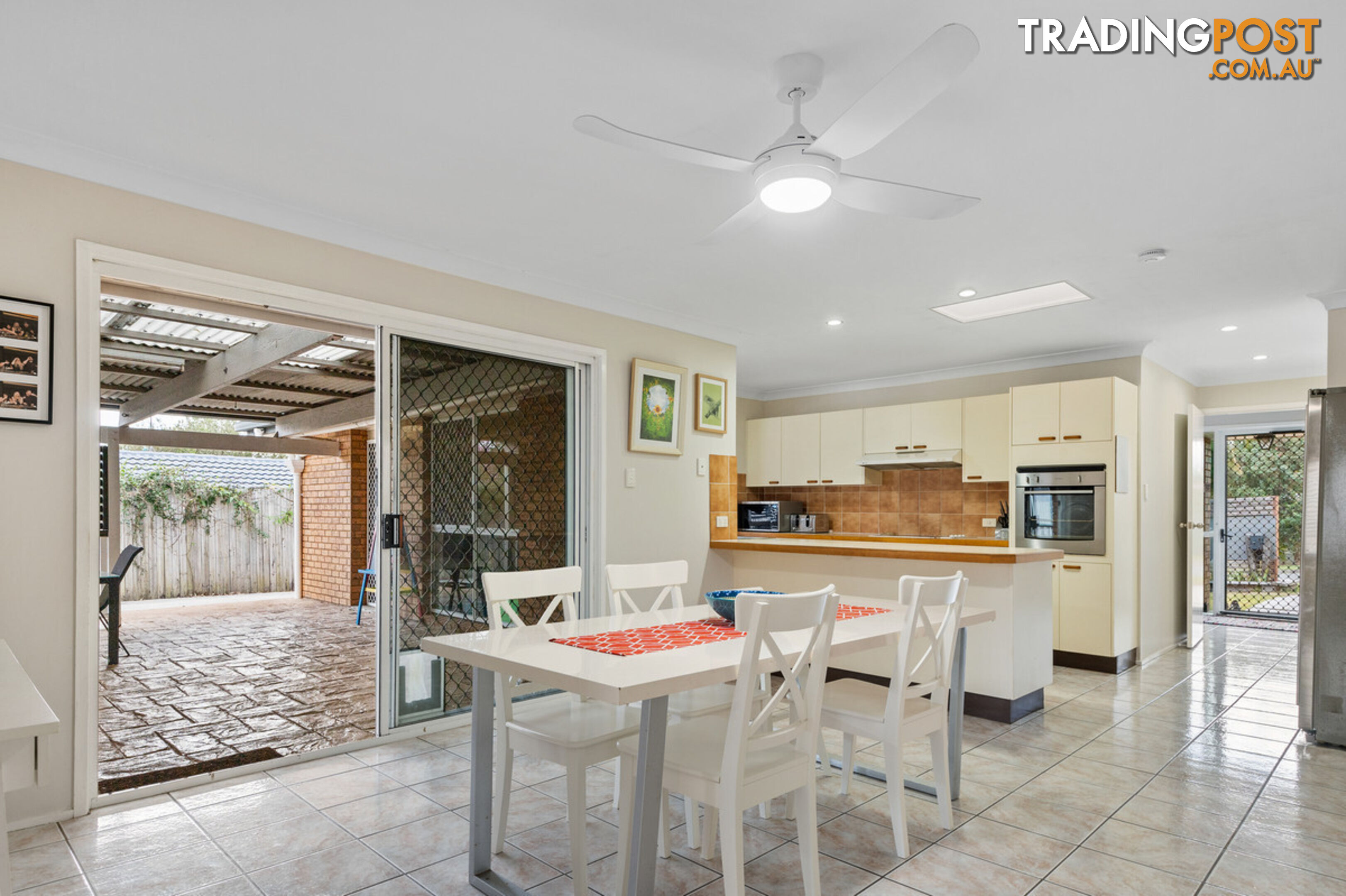 15 Toulouse Avenue PETRIE QLD 4502