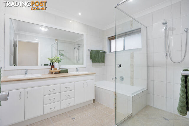 33 Kanofski Street CHERMSIDE WEST QLD 4032