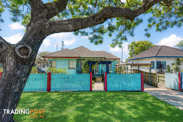 25 Gladstone Street BRIGHTON QLD 4017