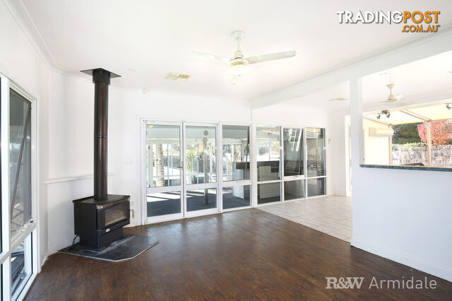 27 Duval Street ARMIDALE NSW 2350