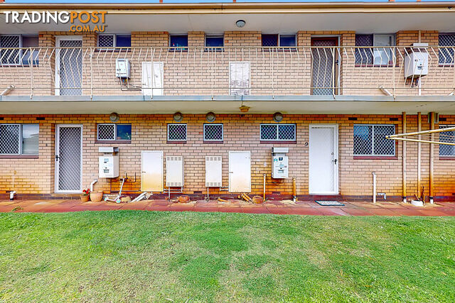 9/299 Harborne Street GLENDALOUGH WA 6016