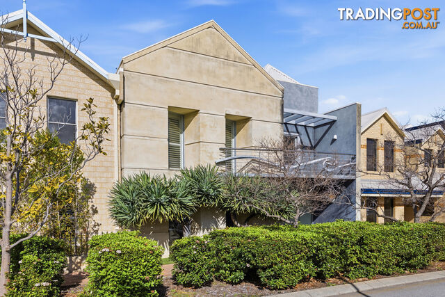 31 Tallow Tree Crescent SUBIACO WA 6008
