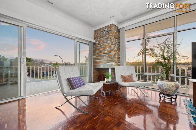 4 Meenaar Crescent COOLBINIA WA 6050