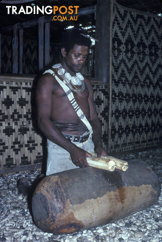 Solomon Islands: Araha Ana Romo (3-Day Rental)