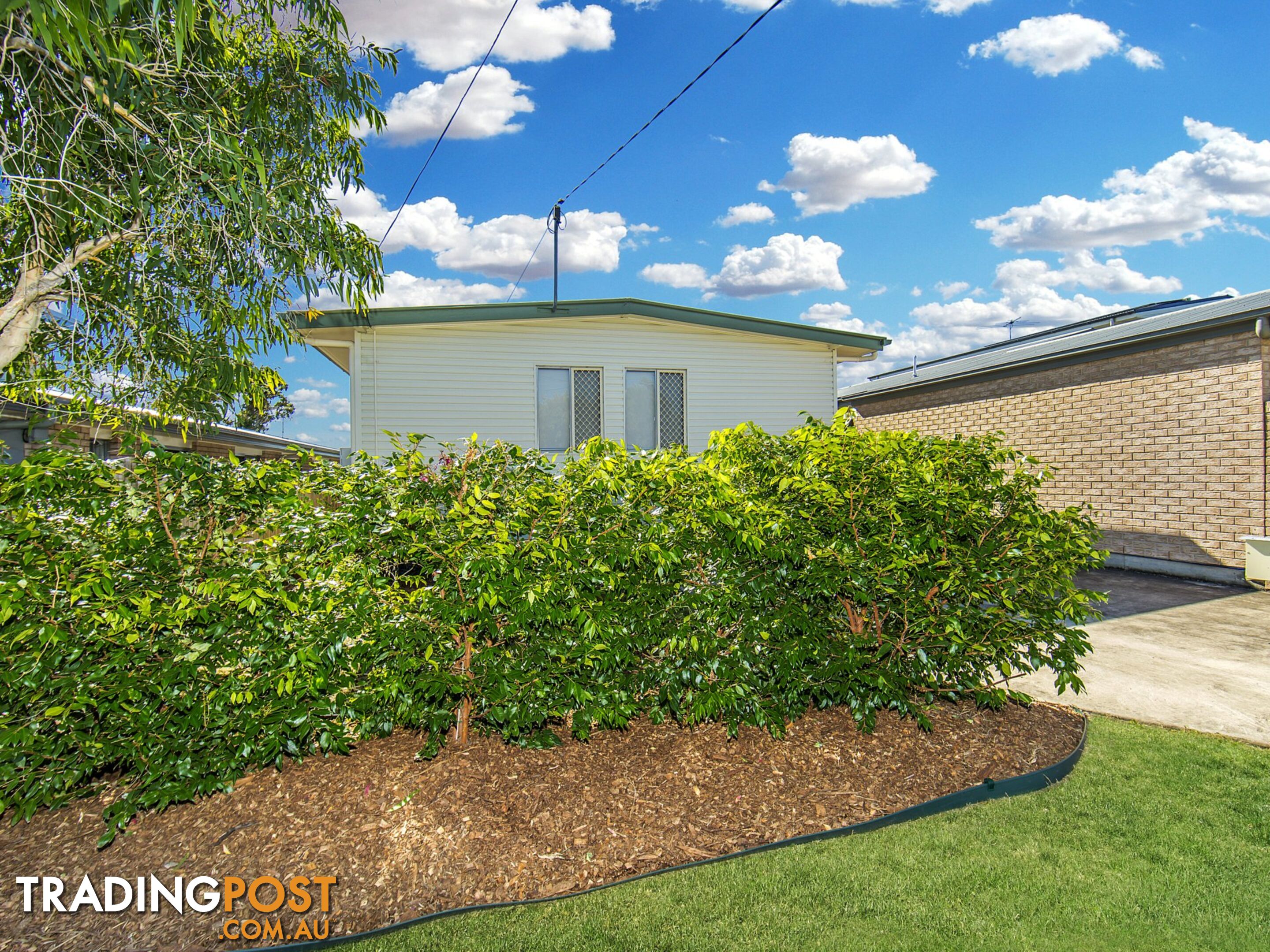 8 Dalton Street KIPPA-RING QLD 4021